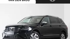 Zwart Gebruikt 2024 VW Tiguan Life SUV | € 45.295 (Goede deal)