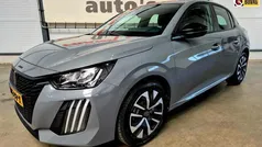 Grijs Gebruikt 2024 Peugeot 208 Active Hatchback | € 18.950 (Goede deal)