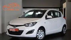 Wit Gebruikt 2015 Hyundai i20 Sedan | € 7.599