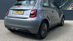 Grijs Gebruikt 2022 Fiat 500e Red Hatchback | € 15.799 (Goede deal)