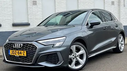 Occasion 2022 Audi A3 Sportback S-Line Hatchback | € 29.790 (Goede deal)