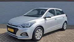 Grijs Gebruikt 2020 Hyundai i20 Comfort Hatchback | € 16.995 (Eerlijke prijs)