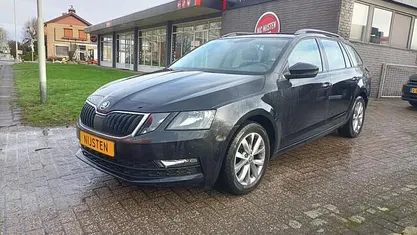 Occasion 2020 Skoda Octavia Tour Stationwagen | € 17.350 (Eerlijke prijs)