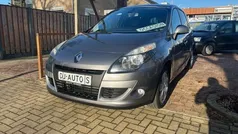 Grijs, andere lak Gebruikt 2010 Renault Scénic III MPV | € 4.950 (Eerlijke prijs)