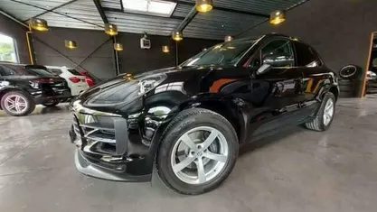 Gebruikt 2020 Porsche Macan Turbo SUV | € 63.990 (Goede deal)