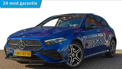 Occasion Mercedes A250 AMG line 218 PK (160 kW) 2024 Blauw Hatchback