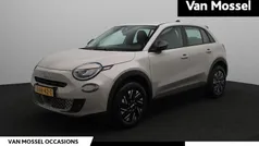 Grijs, metallic lak Gebruikt 2024 Fiat 600 Urban SUV | € 27.940 (Eerlijke prijs)