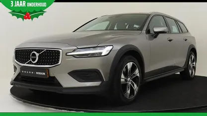 Grijs Gebruikt 2021 Volvo V60 CC Pro Stationwagen | € 37.790 (Super prijs)