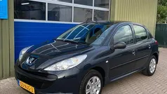 Grijs Gebruikt 2010 Peugeot 206+ Hatchback | € 2.599 (Eerlijke prijs)