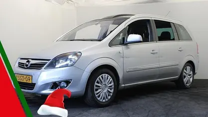 Geel Gebruikt 2011 Opel Zafira Edition MPV | € 1.750 (Goede deal)