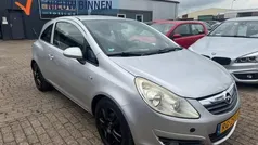 Grijs Gebruikt 2008 Opel Corsa Cosmo Hatchback | € 1.995 (Eerlijke prijs)