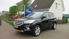 Zwart Gebruikt 2019 Ford Kuga Titanium SUV | € 20.750 (Eerlijke prijs)