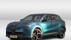 Blauw Gebruikt 2024 Alfa Romeo Junior SUV | € 32.925 (Eerlijke prijs)