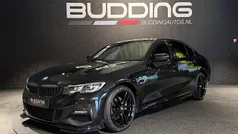 Zwart Gebruikt 2022 BMW 320e Efficient Dynamics Sedan | € 33.950 (Eerlijke prijs)