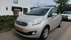 Beige Gebruikt 2011 Kia Venga Hatchback | € 5.750 (Eerlijke prijs)