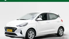 Wit Gebruikt 2024 Hyundai i10 Comfort Hatchback | € 16.740 (Eerlijke prijs)