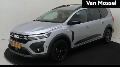 Occasion Dacia Jogger Extreme 110 PK (80 kW) 2023 Grijs, metallic lak MPV
