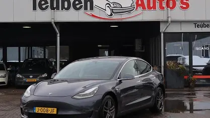 Occasion 2020 Tesla Model 3 Long Range AWD Sedan | € 16.985 (Eerlijke prijs)