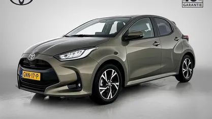 Groen Occasion 2024 Toyota Yaris Hybrid Edition Hatchback | € 24.745 (Eerlijke prijs)