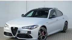 Grijs Gebruikt 2023 Alfa Romeo Giulia Competizione Sedan | € 62.450 (Eerlijke prijs)