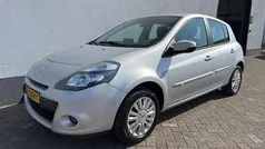 Grijs Gebruikt 2012 Renault Clio R.S. Collection Hatchback | € 3.450 (Eerlijke prijs)