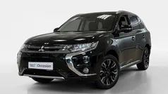 Amethyst black p Gebruikt 2016 Mitsubishi Outlander P-HEV Edition SUV | € 17.950 (Goede deal)