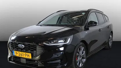 Zwart Occasion 2022 Ford Focus ST-Line Stationwagen | € 15.945 (Goede deal)