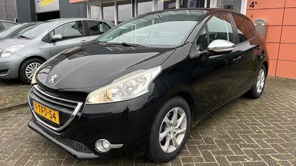 Occasion 2014 Peugeot 208 Hatchback | € 5.500 (Goede deal)