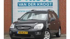 Zwart Gebruikt 2010 Kia Carens 2 MPV | € 4.995 (Eerlijke prijs)