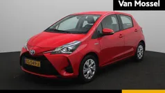 Rood Gebruikt 2018 Toyota Yaris Hybrid Hatchback | € 13.640 (Eerlijke prijs)