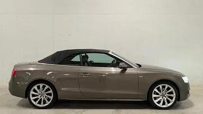 Grijs (metallic) Occasion 2014 Audi A5 Cabriolet S-Line Cabriolet | € 10.495 (Goede deal)