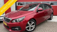 Rood Gebruikt 2020 Peugeot 308 Premium Stationwagen | € 11.888 (Eerlijke prijs)