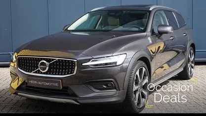 Grijs, metallic lak Occasion 2022 Volvo V60 CC Ultimate Stationwagen | € 44.995 (Eerlijke prijs)
