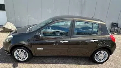 Bruin Gebruikt 2006 Renault Clio II Initiale Hatchback | € 2.450 (Eerlijke prijs)