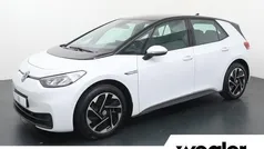 Wit, metallic lak Gebruikt 2023 VW ID.3 Pro Hatchback | € 25.540 (Eerlijke prijs)
