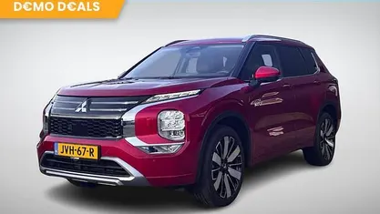 Nieuw Mitsubishi Outlander Instyle 306 PK (225 kW) 2026 Rood SUV