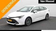 Wit Gebruikt 2020 Toyota Corolla Business Edition Stationwagen | € 17.400 (Goede deal)