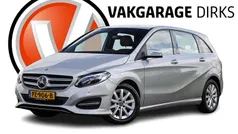 Grijs, metallic lak Gebruikt 2017 Mercedes B180 Prestige MPV | € 17.890 (Eerlijke prijs)
