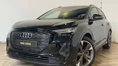 Zwart Gebruikt 2022 Audi Q4 e-tron Competition SUV | € 35.944 (Super prijs)