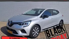 Gebruikt 2023 Renault Clio V Equilibre Hatchback | € 16.495 (Eerlijke prijs)