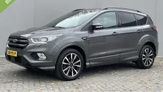 Gebruikt 2018 Ford Kuga ST-Line SUV | € 19.885 (Eerlijke prijs)