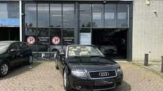 Zwart Gebruikt 2003 Audi A4 Cabriolet Ambition Cabriolet | € 3.975 (Eerlijke prijs)