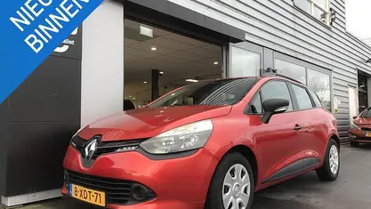 Occasion Renault Clio GrandTour Authentique 90 PK (66 kW) 2014 Rood Stationwagen