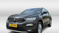 Grijs Gebruikt 2021 VW T-Roc Business SUV | € 22.450 (Eerlijke prijs)