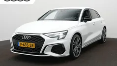 Wit Gebruikt 2022 Audi A3 Sportback Basis Hatchback | € 27.900 (Eerlijke prijs)