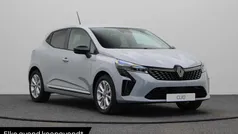 Gebruikt 2025 Renault Clio V Evolution Hatchback | € 26.645 (Eerlijke prijs)