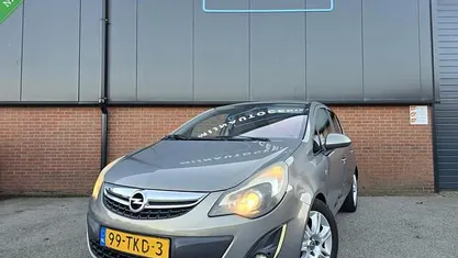 Bruin Gebruikt 2012 Opel Corsa Cosmo Hatchback | € 2.350 (Eerlijke prijs)