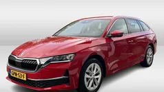 Gebruikt 2024 Skoda Octavia Business Line Stationwagen | € 28.950 (Eerlijke prijs)