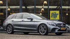 Grijs Gebruikt 2020 Mercedes 180 Business Sedan | € 28.950 (Goede deal)