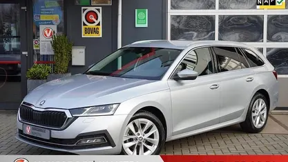 Gebruikt 2020 Skoda Octavia First Edition Stationwagen | € 18.950 (Eerlijke prijs)